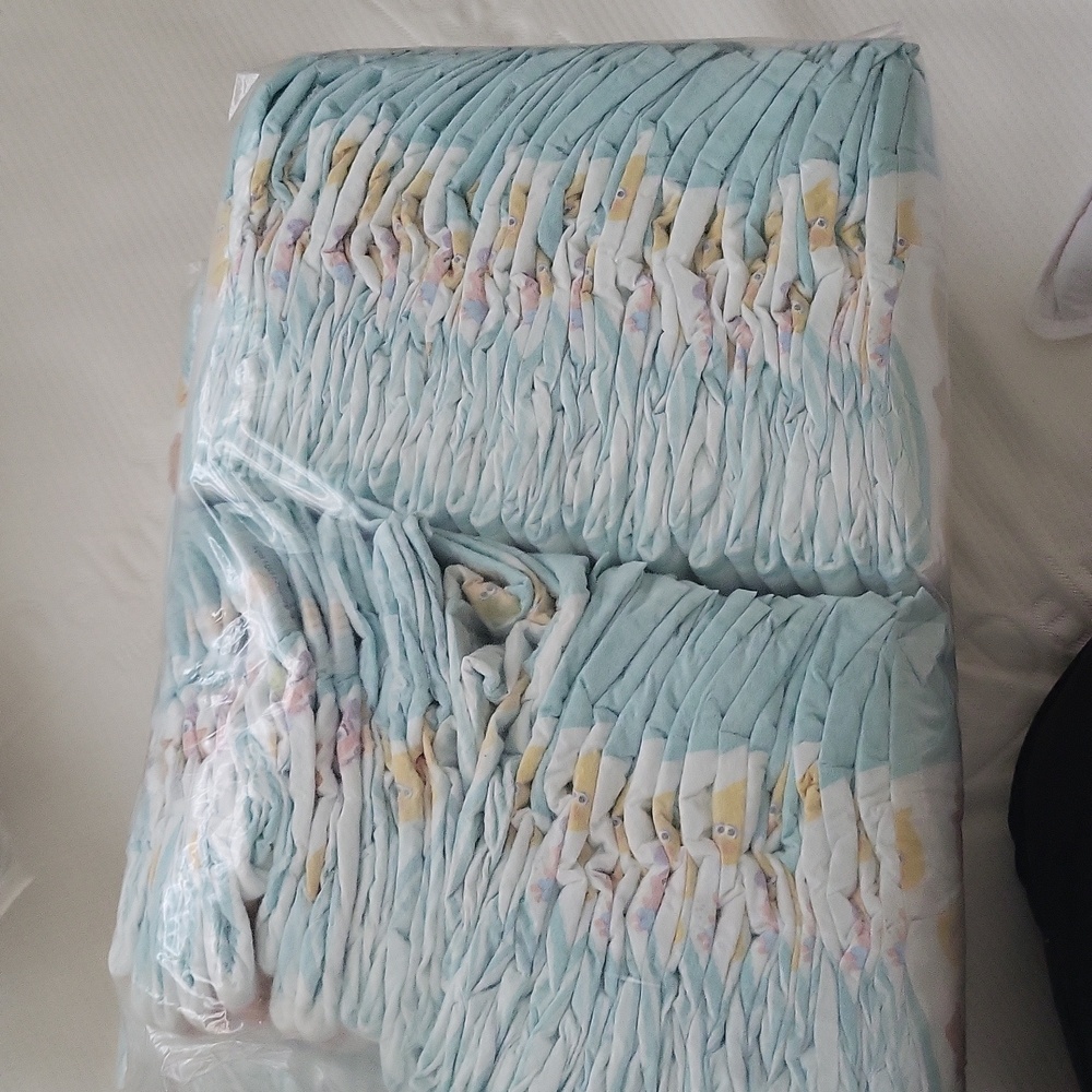 Lot Of Around 170 Diapers SIZE 1 Pampers - Picture 4 of 5